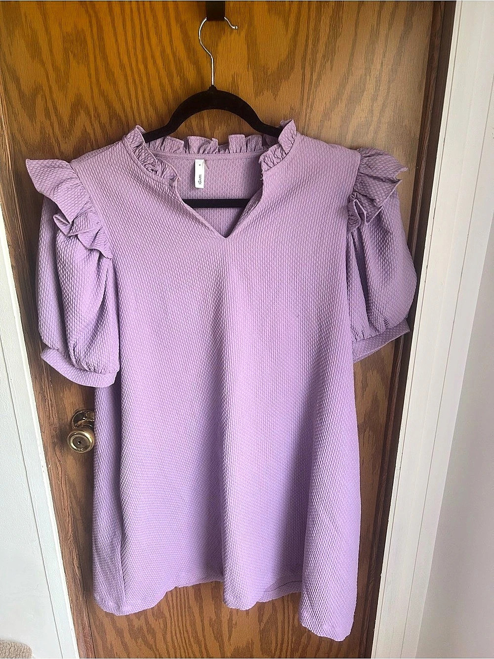 Ruffle Sleeve dress in Purple Size Medium Like New